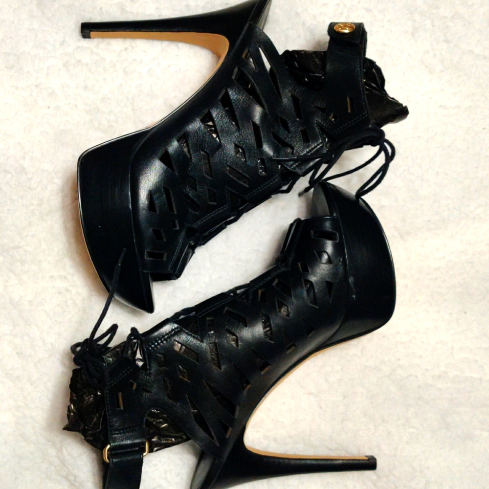 Guess Heels